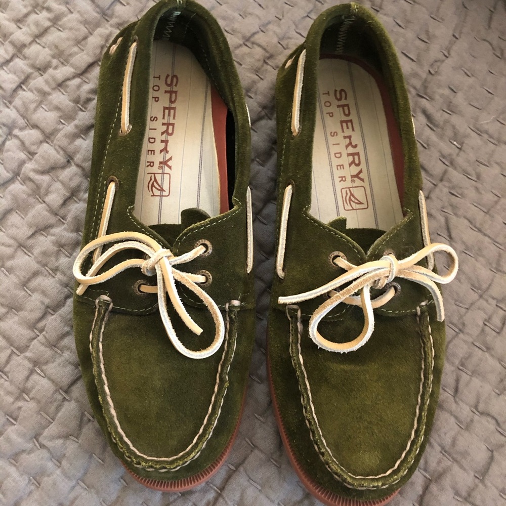 Men’s Suede Sperry’s